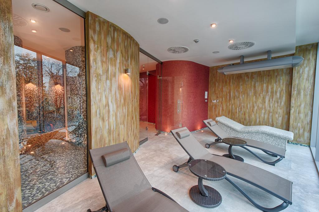 Hotel Lazur Spa & Conference Калиш Экстерьер фото