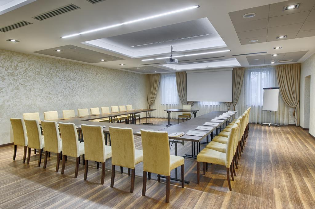 Hotel Lazur Spa & Conference Калиш Экстерьер фото